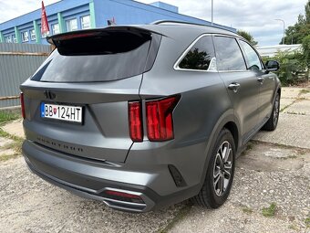 Kia Sorento 2.2 CRDi Platinum 7-miestna - 5
