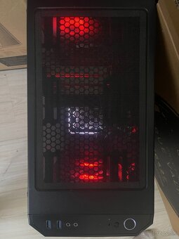 Herný počítač + monitor - 5