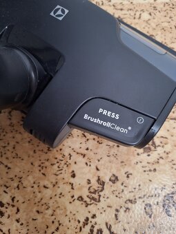 Tyčový vysávač Electrolux - 5