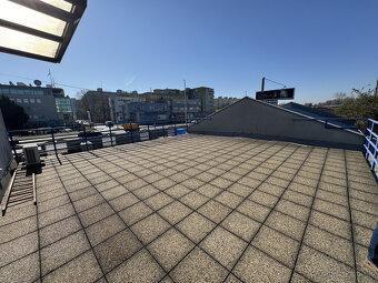 Prenájom areálu 4564m² s priamym vjazdom od ulice Panónská c - 5
