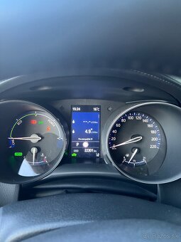 Toyota C-HR 1.8 hybrid CVT - 5