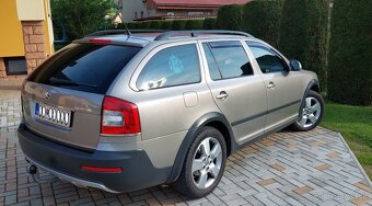 Škoda Octavia II. Combi Scout 2.0 TDI CR DPF 4x4 Facelift - 5