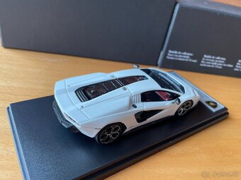 1:43 Looksmart Lamborghini Countach LPI 800-4 - 5