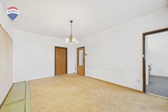 TOP PREDAJ - 3-izb. byt - SKVELÁ DISPOZÍCIA - NA REKONŠTRUKC - 5