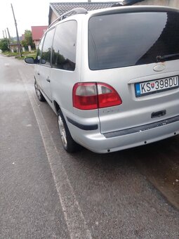 Ford galaxy - 5