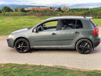 Golf 5 - 5