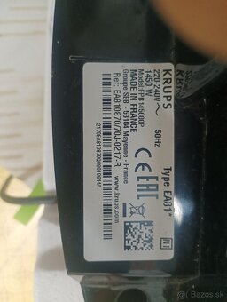 Predám kávovar KRUPS EA8108 - 5