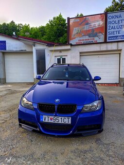 Predám BMW 330xd e91manual - 5