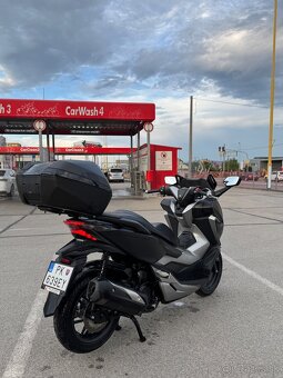 Honda Forza 300 - 5