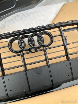 maska mrizka grill audi q7 20- cerna - 5