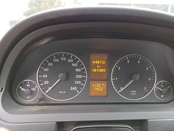 Predám Mercedes-Benz A, 1.4 benzín, 3-dverový,rok výroby 200 - 5