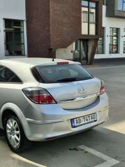Opel Astra GTC - 5