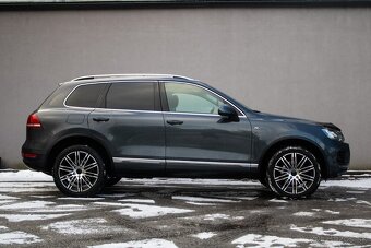 Volkswagen Touareg R-Line 3.0 V6 TDI - 5
