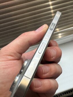 Iphone 16 Pro 256GB Natural Titanium - 5