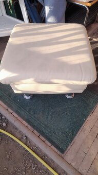 Eko koža taburetka 40eur, Ikea podnožka 30eur - 5