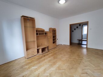 Na prenájom 3-izbový byt v centre Lučenca – 500 €/mes. - 5