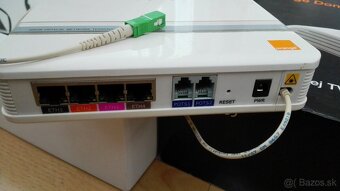 Predám rôzne príslušenstvo, router,... - 5