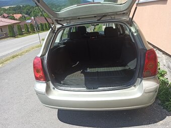 Toyota Avensis - 5