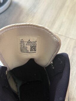 Air Jordan 1 Mid - 5