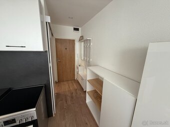 Exkluzívne APEX reality garsónka 21 m2 Hollého ul. Hc - 5