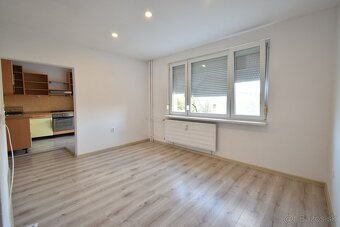 Pezinok: Na predaj praktický 1,5 izbový byt na Severe. - 5
