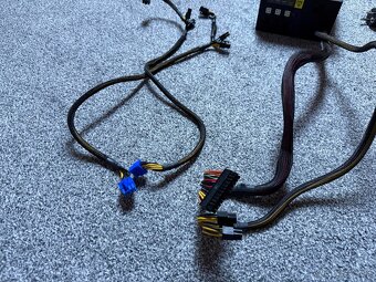 Predám zdroj FSP Fortron Hyper M 600 - 5