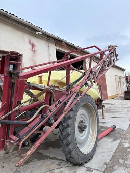 Predam postrekovac Hardi Navigator 4000 - 5