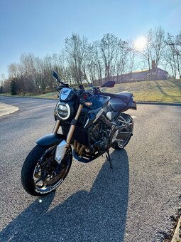 Honda CB650R - 5