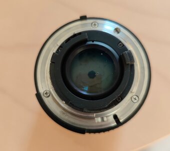 Nikon AF Nikkor 35mm f/2 D - 5