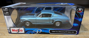Ford Mustang - modely II. 1:18 - 5