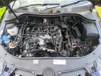 Rozpredám Passat B6 2.0 comonrail - 5