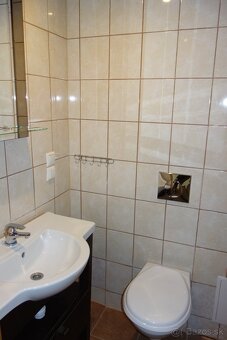 Na predaj atypický 1 izbový byt v centre mesta - 5