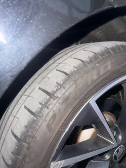 Pirelli P Zero 225/40 R19 93W - 5