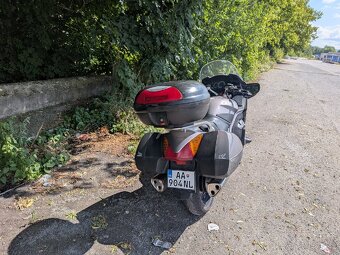 Honda st 1300 pan european - 5