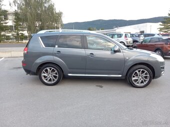 Citroen C-crosser 2.2 HDI 4x4 7miestne - 5