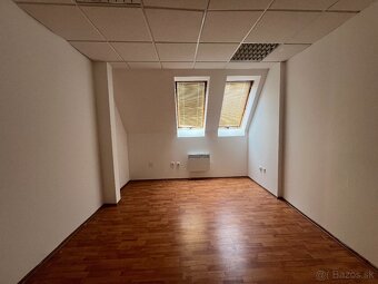 35m2+20m2 kancelárie na hviezdoslavovom námestí - 5