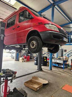 Mercedes Sprinter 313 6 miestny 95Kw - 5