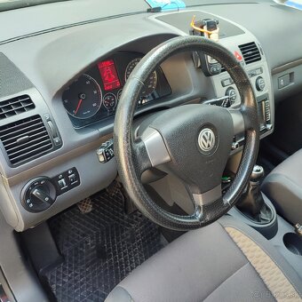 Volkswagen Touran 2.0TDI -Cross - 5