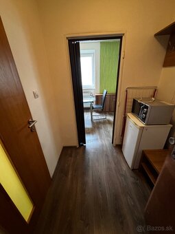 Prenajmem 1 izbový byt vo Svite - 5