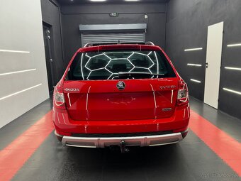 Škoda Octavia COMBI 2.0Tdi 110kw SCOUT+Led+Panorama - 5