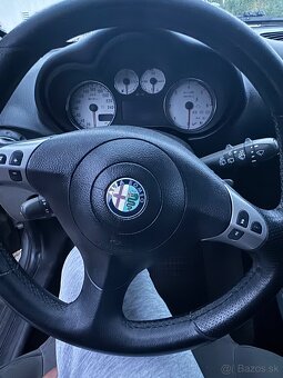 Alfa Romeo 147 1.9 JTD - 5