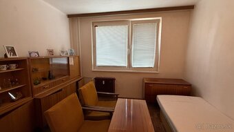 Ponúkam Vám na predaj 3 izbový byt vo výbornej lokalite. - 5