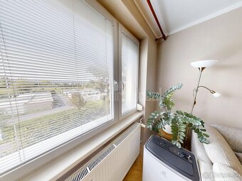 85m obytnej plochyZrekonštruovaný trojizbový byt s log… - 5