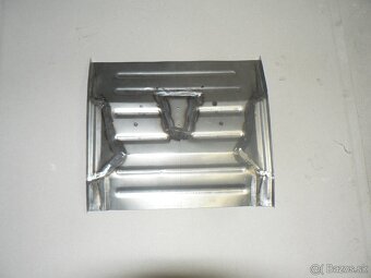 Most pod přední sedačky Škoda 1000, 100 a 110R - 5