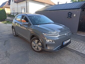 Hyundai Kona Electric 100, servisná kniha, záruka - 5