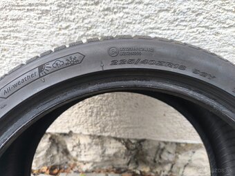 Predám pneu 225/40/18 celoročné - 5