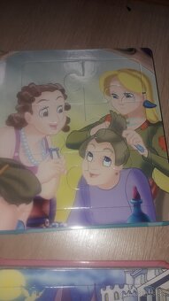 Knihy s puzzl - 5