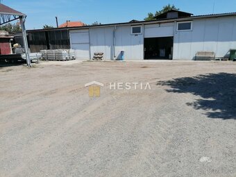 Pozemok s hospodárskymi budovami a ubytovaním - 5