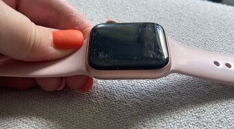 Apple Watch Series 4-40mm rose gold plne funkčné - 5