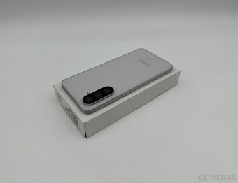 Samsung Galaxy A56 5G 8/256GB Lightgray + ZÁRUKA - 5